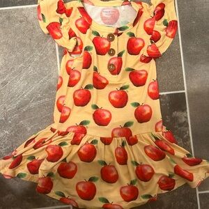 POSH PEANUT new without tags